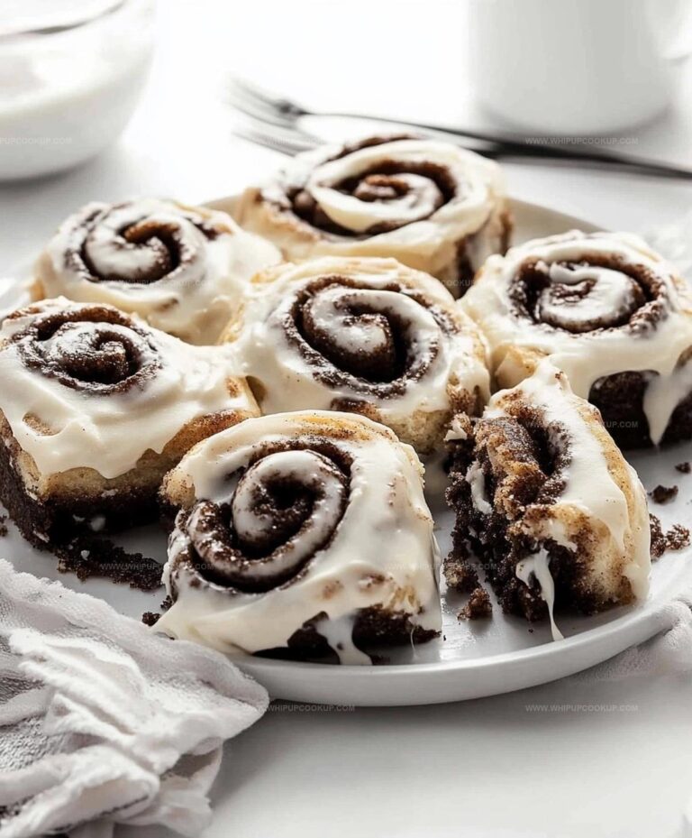 Cookies And Cream Cinnamon Rolls Recipe