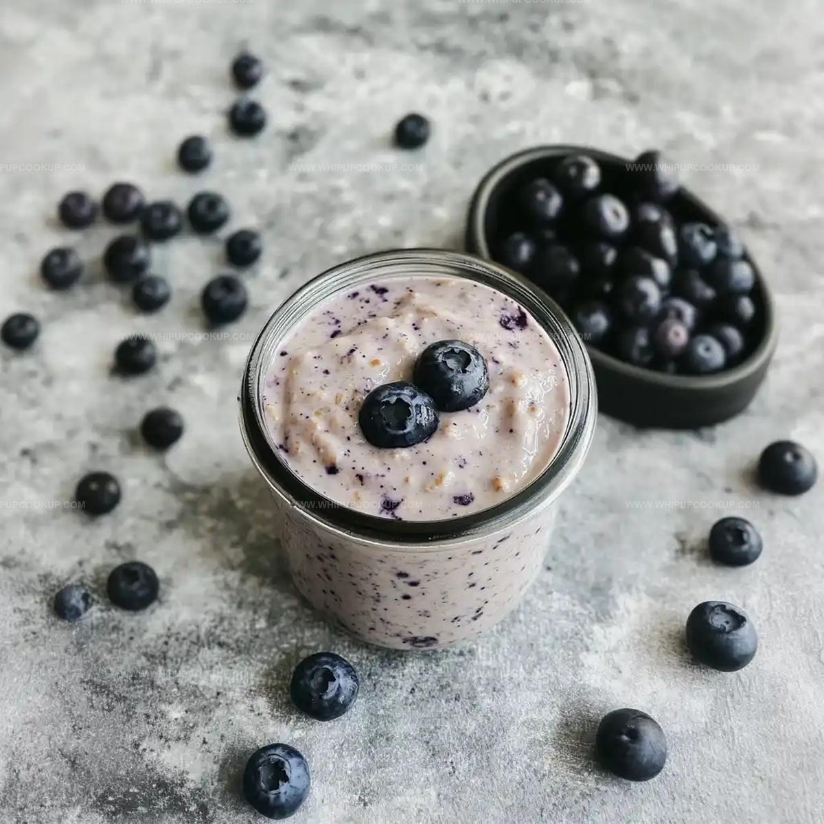 Blueberry Overnight Oats (Easy & Healthy) Recipe