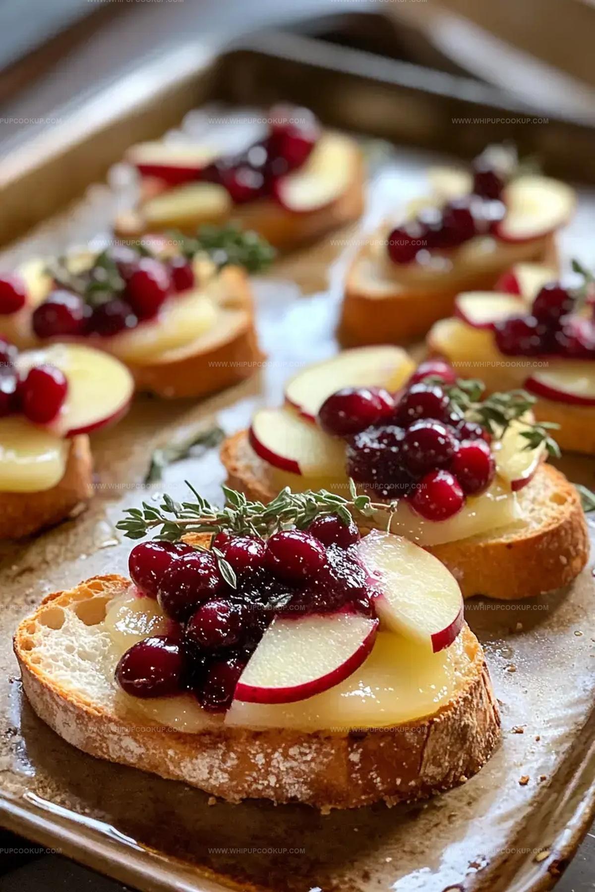 Cranberry Apple Brie Crostini Recipe
