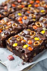 Candy Bar Pretzel Brownies Recipe