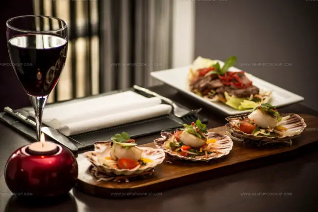 What Are the Best Pairings for Maine Sea Scallops and Mussels?