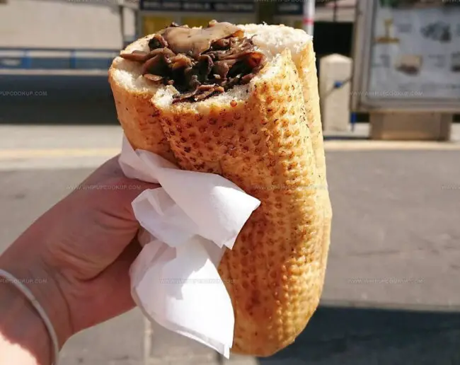 Buka Z Pieczarkami