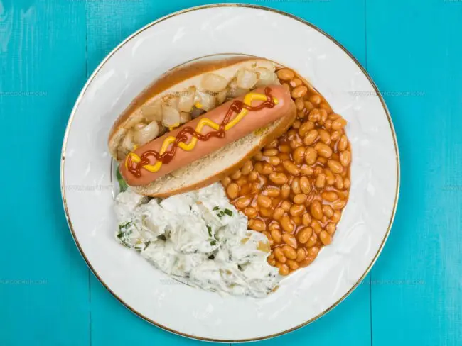 Massachusetts-Style Hot Dog