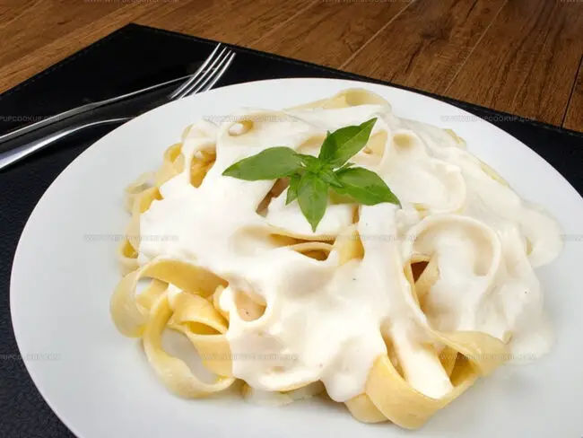 How to Achieve Creaminess in Pasta Without Heavy Cream